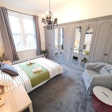 Large 3 Bed Flat, Free Parking Lejlighed Newcastle upon Tyne Eksteriør billede