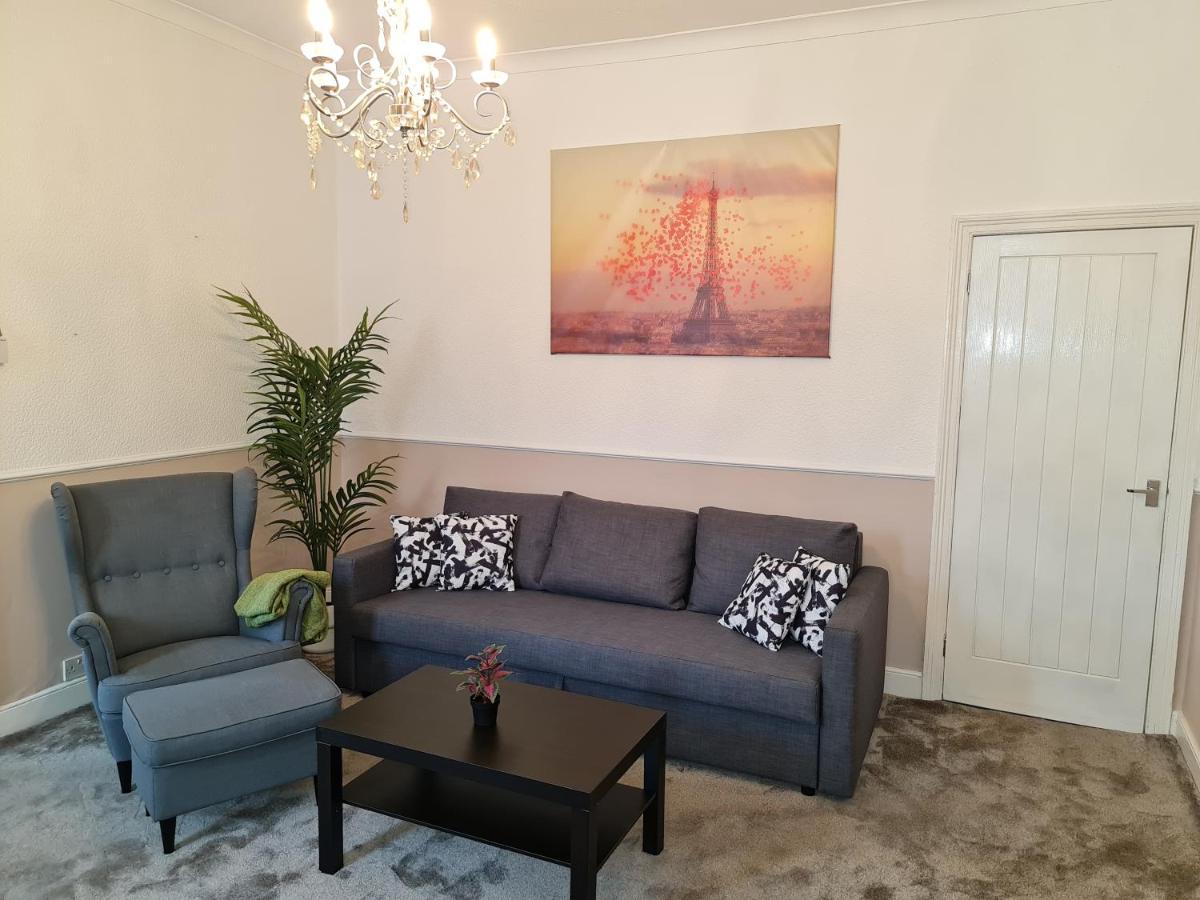 Large 3 Bed Flat, Free Parking Lejlighed Newcastle upon Tyne Eksteriør billede
